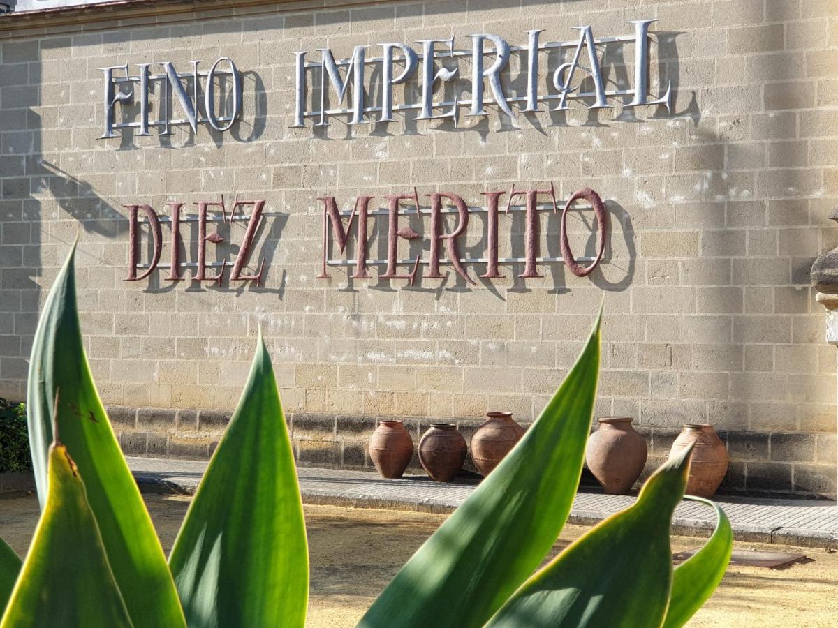 Sherryflat Merito - Parking Jerez de la Frontera Exterior foto